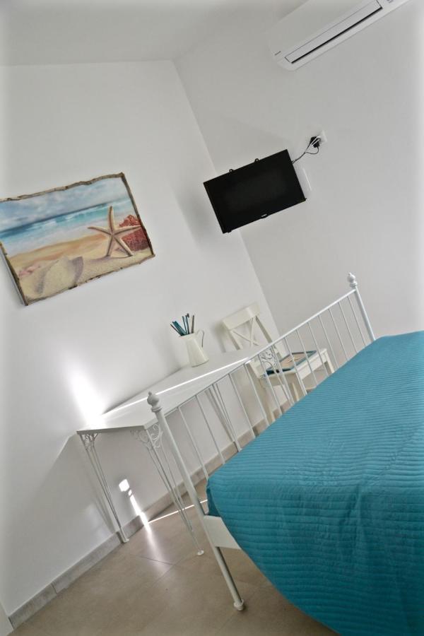 I Tesori Del Mare Bed & Breakfast Летояни Екстериор снимка