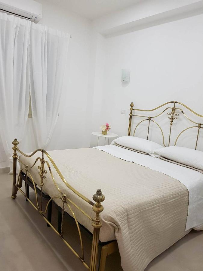 I Tesori Del Mare Bed & Breakfast Летояни Екстериор снимка