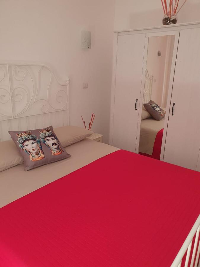 I Tesori Del Mare Bed & Breakfast Летояни Екстериор снимка